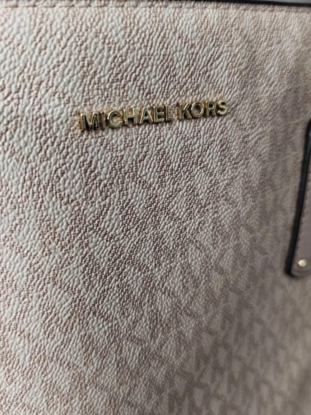 Michael Kors Voyager Large Colorblock Metallic Tote bag COA Powder Blush Pink